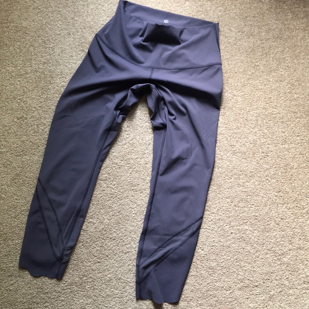 Lululemon Like New Condition Wunder Under Crop